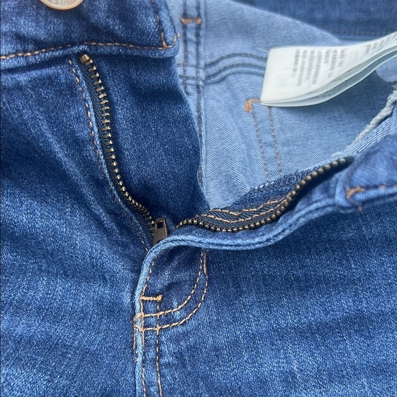 Blue Women's Jeans - Picture 5 of 9